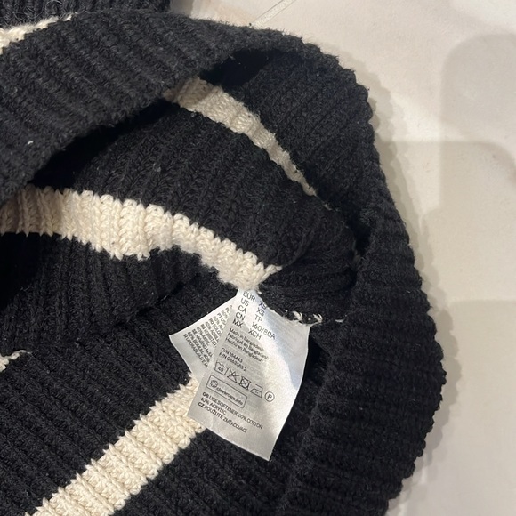 H&M Oversized Striped Knit (XS) - Picture 4 of 7